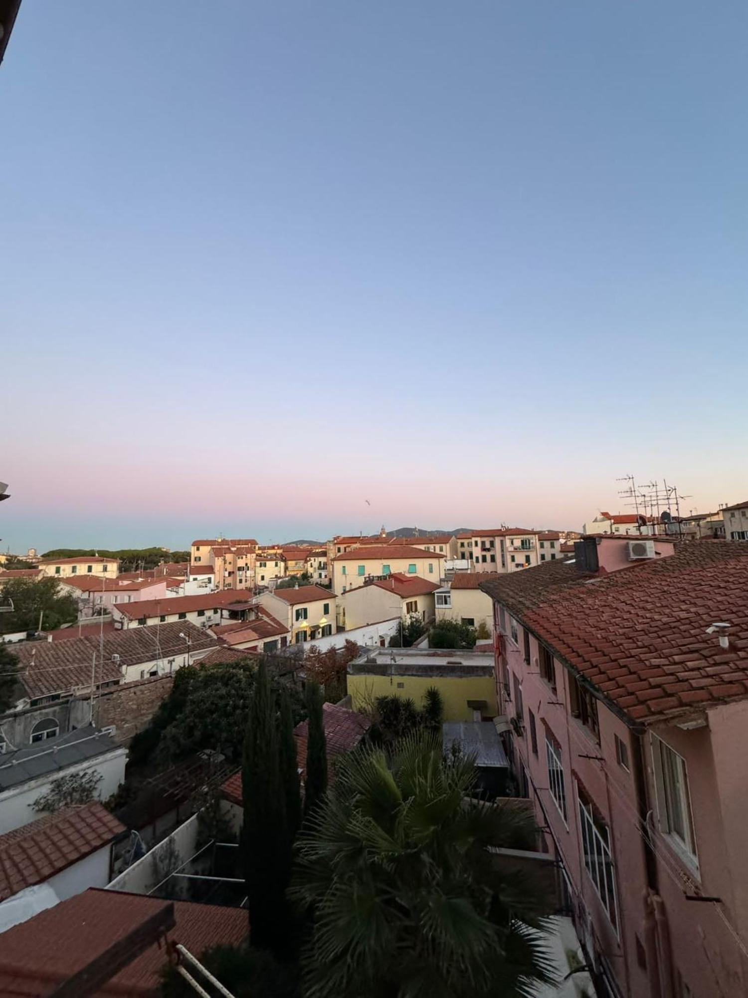 La Casina Di Maya Apartment Livorno Ngoại thất bức ảnh